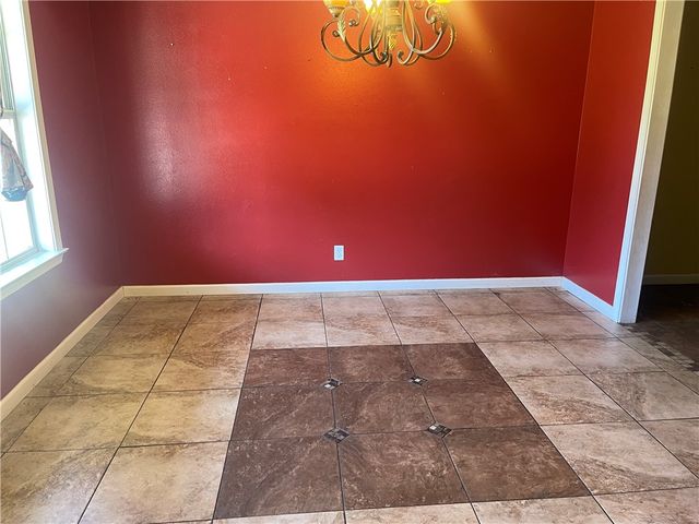 10 Cagle, Clarksville, AR 72830