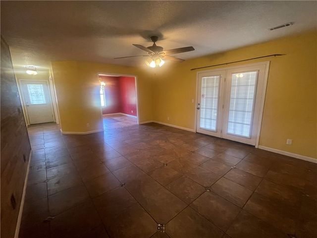 10 Cagle, Clarksville, AR 72830