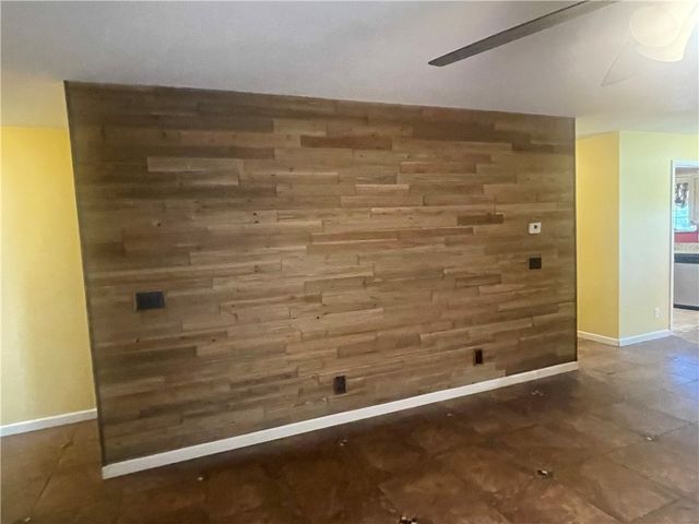 10 Cagle, Clarksville, AR 72830