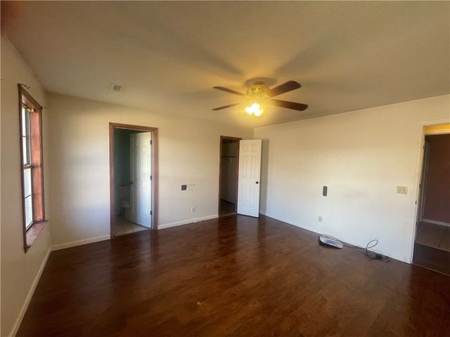 10 Cagle, Clarksville, AR 72830