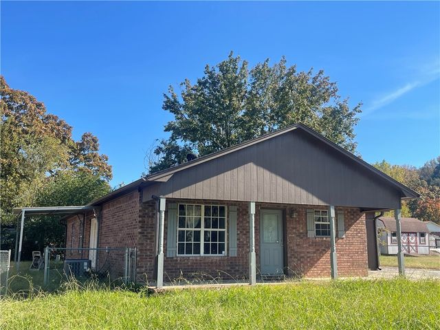 10 Cagle, Clarksville, AR 72830