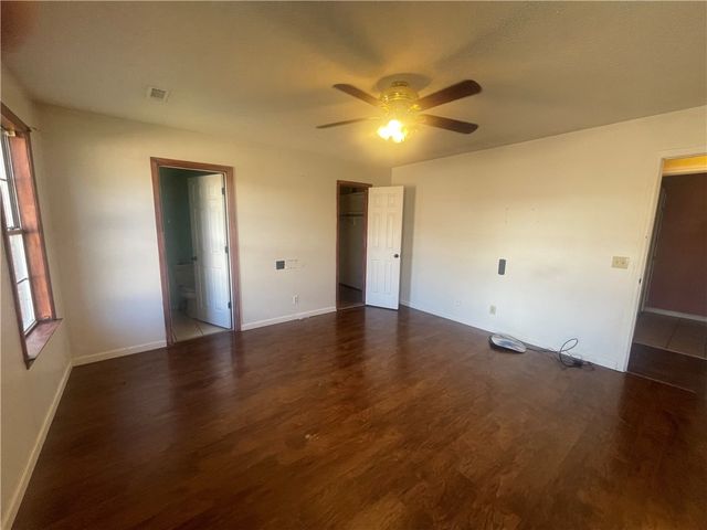 10 Cagle, Clarksville, AR 72830