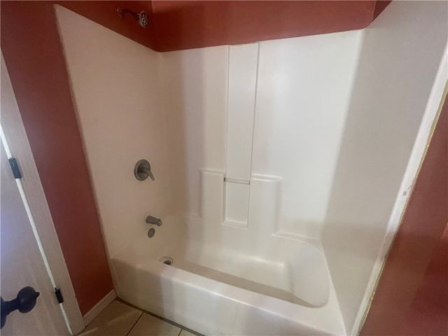 10 Cagle, Clarksville, AR 72830