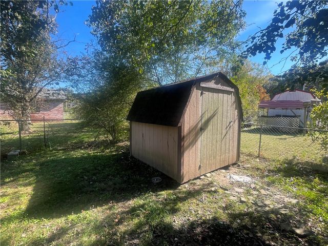 10 Cagle, Clarksville, AR 72830