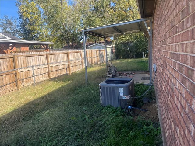 10 Cagle, Clarksville, AR 72830