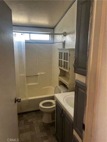 3001 MCMILLAN Lane, Phelan, CA 92372