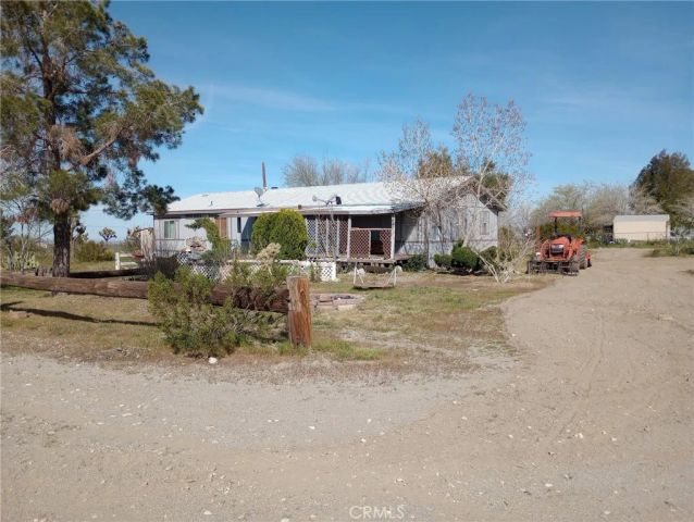 3001 MCMILLAN Lane, Phelan, CA 92372