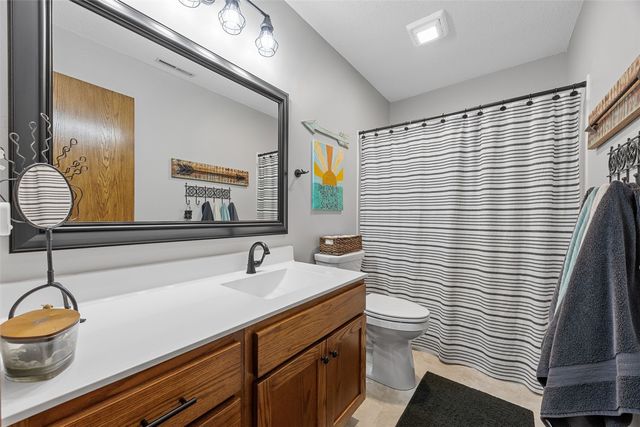 3170 Willowridge Road C, Marion, IA 52302