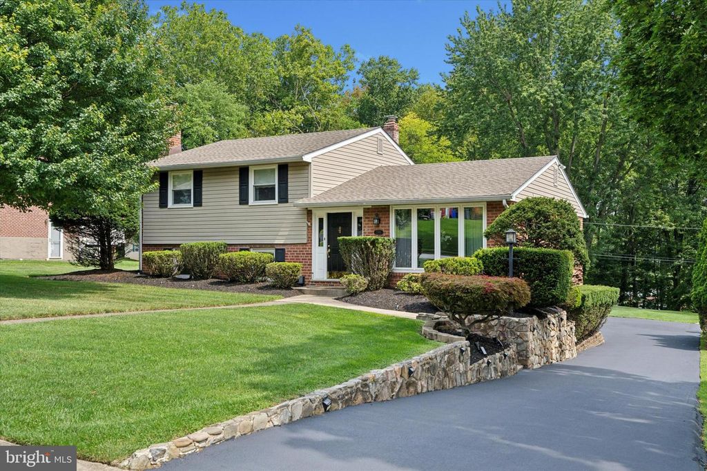 2789 HIGHLAND AVE, Broomall, PA 19008