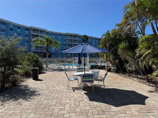 3315 58TH AVENUE S 109, St Petersburg, FL 33712