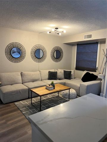 3315 58TH AVENUE S 109, St Petersburg, FL 33712