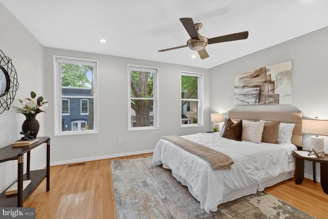 624 14TH PL NE, Washington, DC 20002