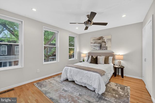 624 14TH PL NE, Washington, DC 20002