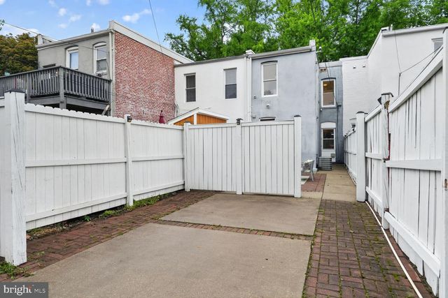 624 14TH PL NE, Washington, DC 20002