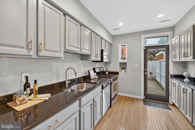624 14TH PL NE, Washington, DC 20002