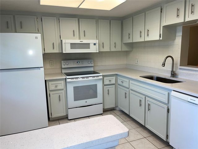 871 NEW YORK AVENUE 104, Dunedin, FL 34698