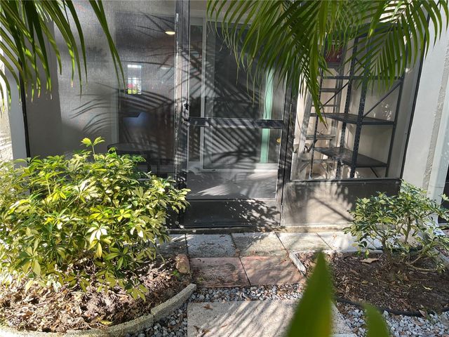 871 NEW YORK AVENUE 104, Dunedin, FL 34698