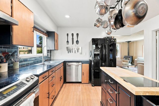 502 S Chronicle Rd, Spokane Valley, WA 99212