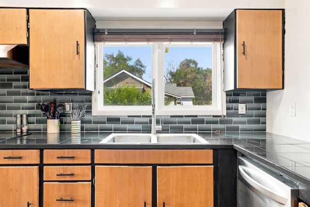 502 S Chronicle Rd, Spokane Valley, WA 99212