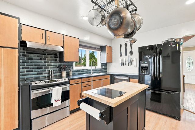 502 S Chronicle Rd, Spokane Valley, WA 99212