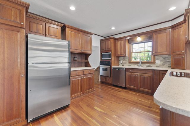 111 Edwards Road, Johnstown, OH 43031