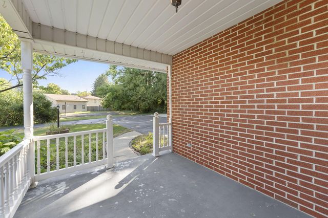 111 Edwards Road, Johnstown, OH 43031