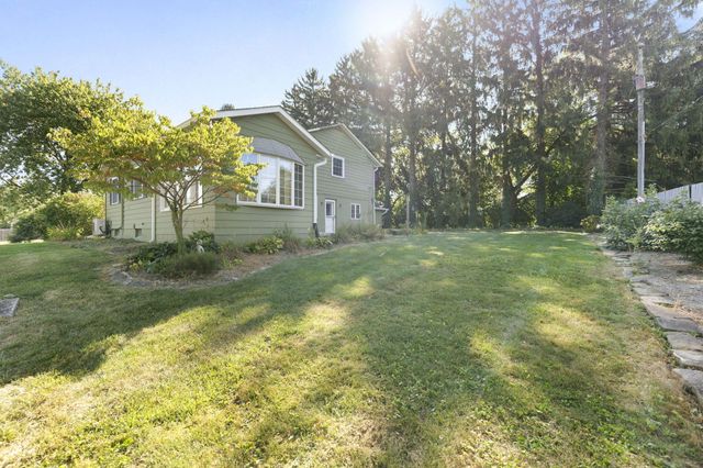 111 Edwards Road, Johnstown, OH 43031