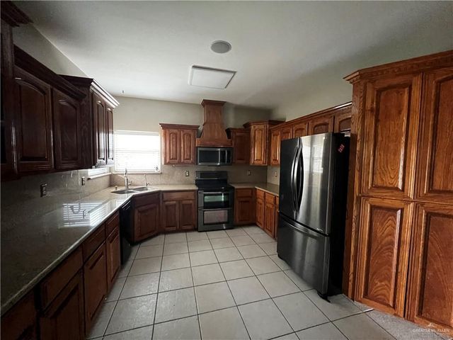 3201 S Dominique Drive, Pharr, TX 78577