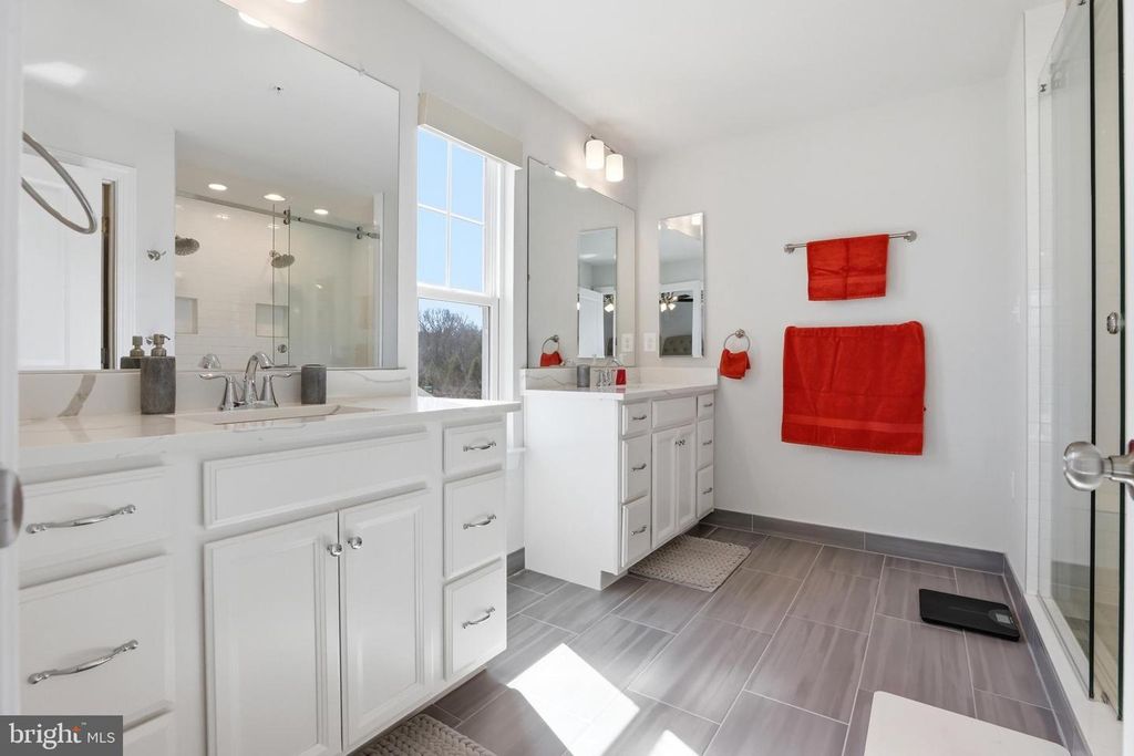 Image 40 of property listing at 6702 SAVANNAH DR, Brandywine, MD 20613