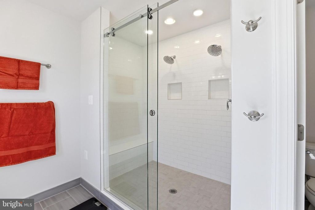 Image 41 of property listing at 6702 SAVANNAH DR, Brandywine, MD 20613