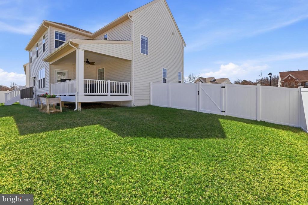 Image 66 of property listing at 6702 SAVANNAH DR, Brandywine, MD 20613