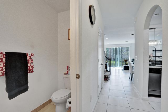 5889 Monterra Club Drive, Lake Worth, FL 33463