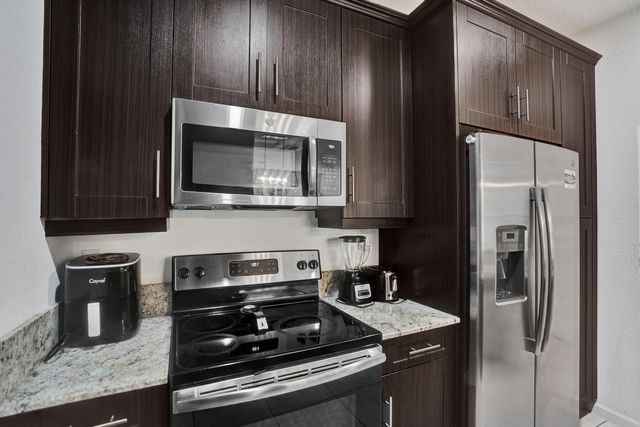 5889 Monterra Club Drive, Lake Worth, FL 33463