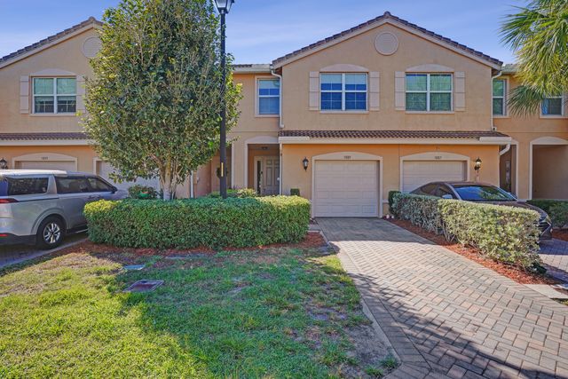 5889 Monterra Club Drive, Lake Worth, FL 33463