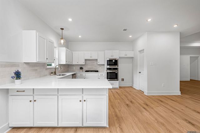 12833 Port Hudson Pride Rd, Zachary, LA 70791