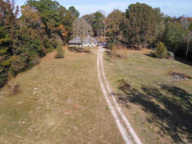 12833 Port Hudson Pride Rd, Zachary, LA 70791