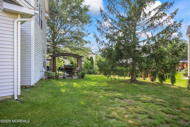 19 Jason Court, Morganville, NJ 07751