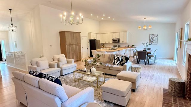 4256 Landhigh Lakes Drive, Powell, OH 43065