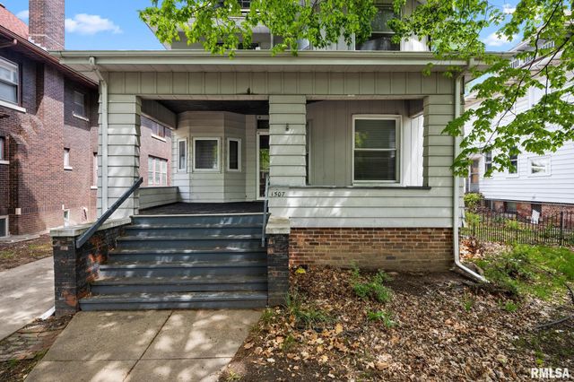 1507 W BARKER Avenue, Peoria, IL 61606