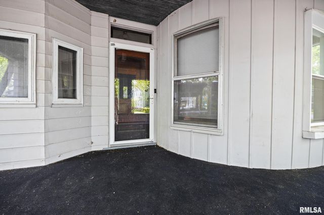 1507 W BARKER Avenue, Peoria, IL 61606