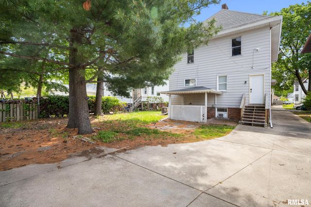 1507 W BARKER Avenue, Peoria, IL 61606
