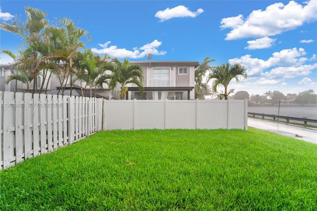 2802 SW 128th Way, Miramar, FL 33027