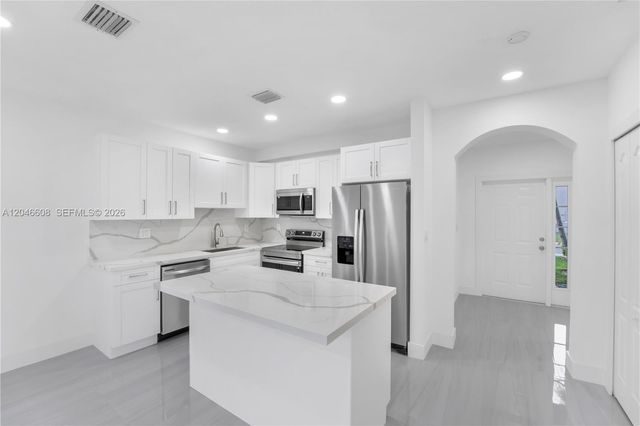 2802 SW 128th Way, Miramar, FL 33027