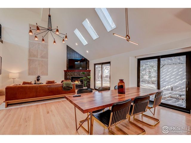 1118 Oakhurst Dr, Broomfield, CO 80020