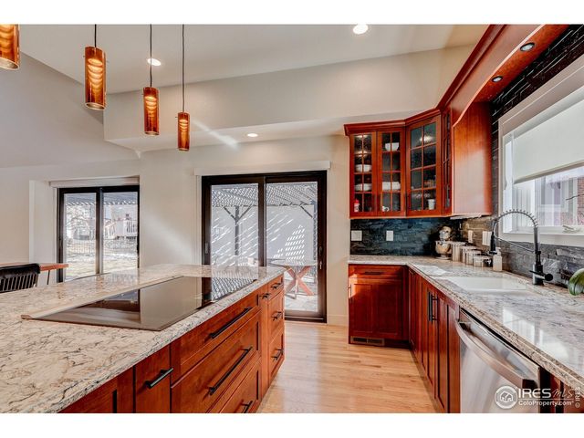 1118 Oakhurst Dr, Broomfield, CO 80020