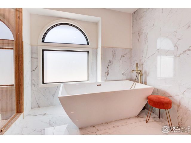 1118 Oakhurst Dr, Broomfield, CO 80020