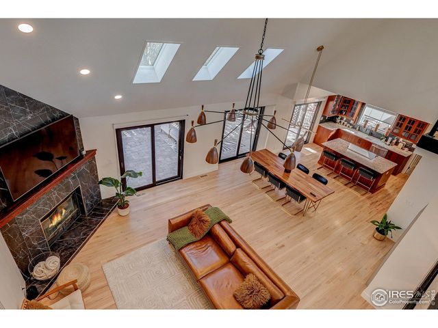 1118 Oakhurst Dr, Broomfield, CO 80020