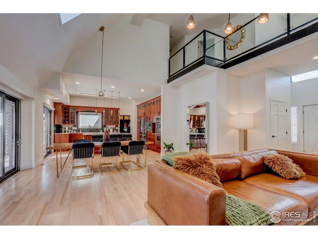 1118 Oakhurst Dr, Broomfield, CO 80020