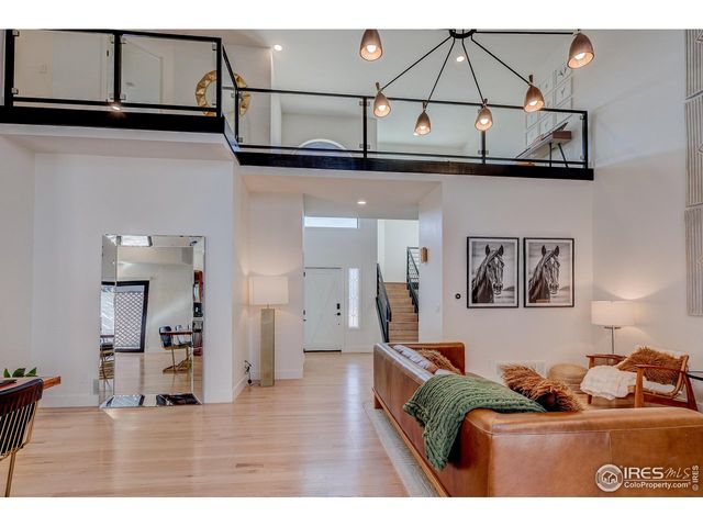 1118 Oakhurst Dr, Broomfield, CO 80020