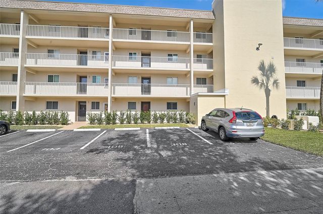 995 LAGUNA DRIVE 103, Venice, FL 34285